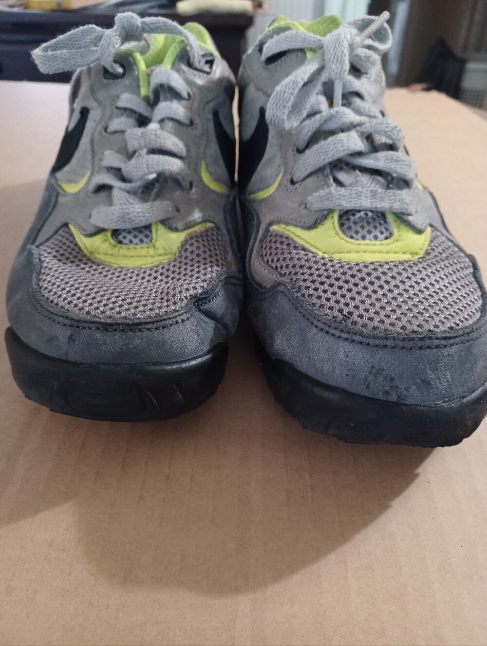 Nike ACG Air Wildwood  Mens Size 8 Grey Black Green Running Sneakers 377757-002.